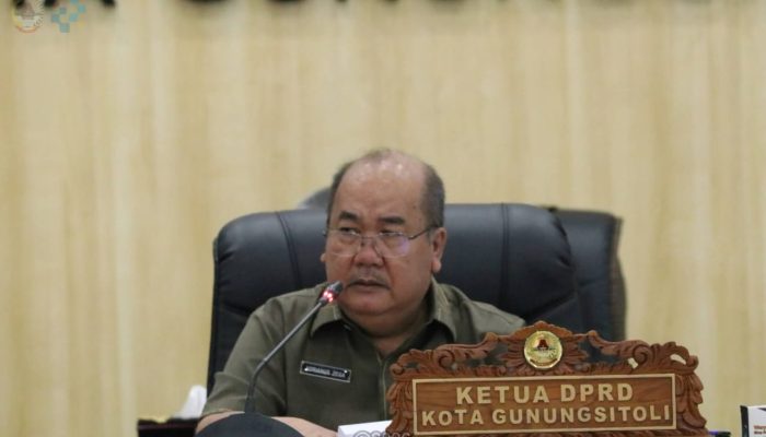 Hadiri Rapat Paripurna DPRD, Wali Kota Gunungsitoli Sampaikan Nota Tanggapan Terhadap Pandangan Umum Fraksi Atas Dua Ranperda