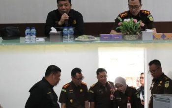 Asisten Pemulihan Aset Kejaksaan Tinggi Sumut Ronald Bakkara Hasiolan.SH.MH Kunjungi Kejari Nias Selatan