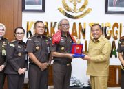 Kajatisu Muhibuddin.SH.MH Menerima Kunjungan Bupati Karo Brigjen Pol (Purn) Antonius Ginting Di Dampingi Kejari Karo Edmon Purba.SH.MH