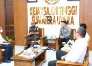 Kepala Kejaksaan Tinggi Sumut Muhibuddin.SH.MH Terima Kunjungan Silaturahmi  General Manager PLN UIP Sumbagut Afrianto 