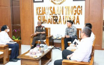 Kepala Kejaksaan Tinggi Sumut Muhibuddin.SH.MH Terima Kunjungan Silaturahmi  General Manager PLN UIP Sumbagut Afrianto 