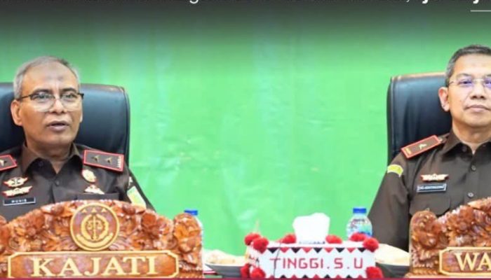 Kajati Sumut Muhibuddin SH.MH Didampingi Oleh  Wakajati Sumut Eko Adhyaksono, SH.,MH Bersama Asisten Pidana Umum Suhendri, SH.,MH,Saat Memimpin MKR