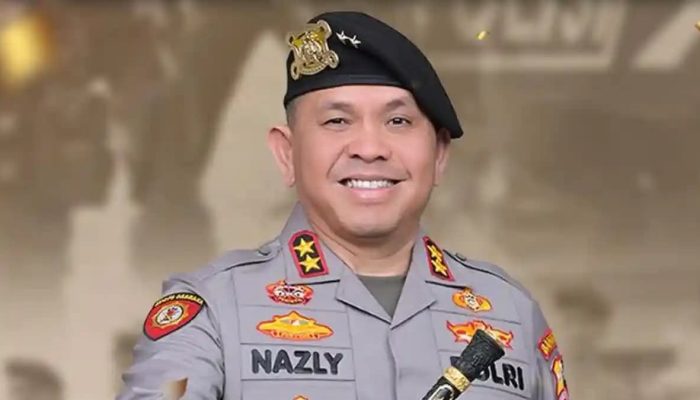 Sosok Irjen Pol Dr. H. Mahmud Nazly Harahap yang Dampingi Komjen Pol.Suyudi Ario Seto  Dalam Uji Kelayakan Kapolri di DPR, adalah Alumni Akpol 1997
