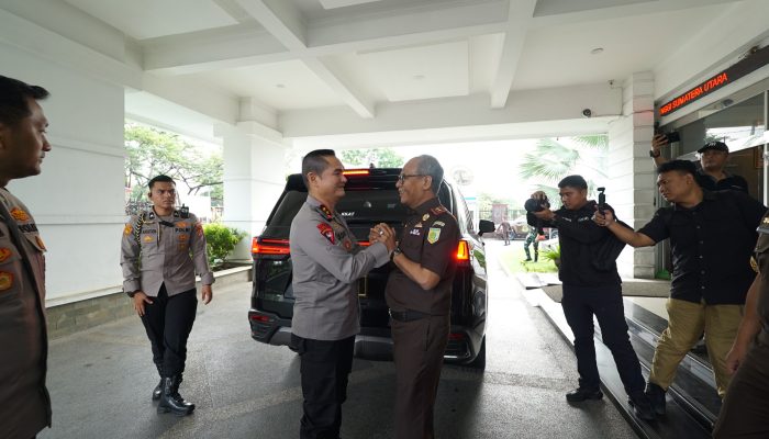 Kajati Sumut Muhibuddin.SH.MH Dan Para Asisten Menerima Audensi Kapolda Sumut  Irjen.Pol. Sony Irawan Dan Para PJU Untuk Kolaborasi Dan Sinergitas 