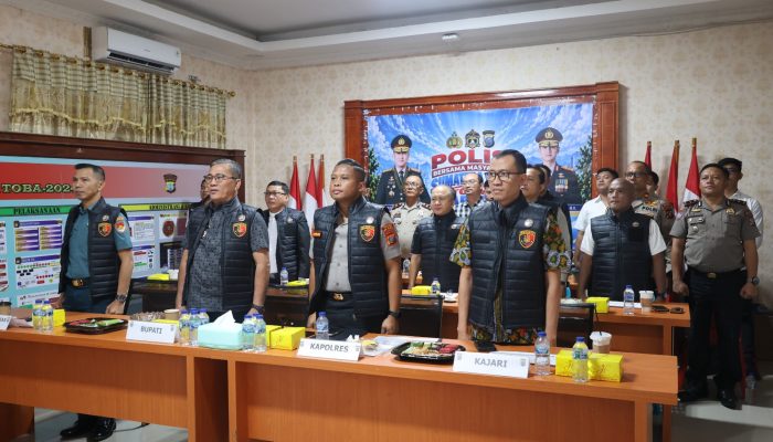 Polres Nias Selatan Dan TNI Bersama Bupati Nias Selatan Deklarasi  Penolakan Peredaran Narkoba 