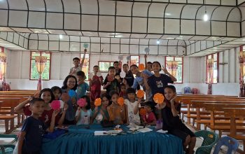 Dedikasi Penyuluh Agama di Pelosok Nias Barat Mendampingi Anak-Anak Bertumbuh dalam Iman